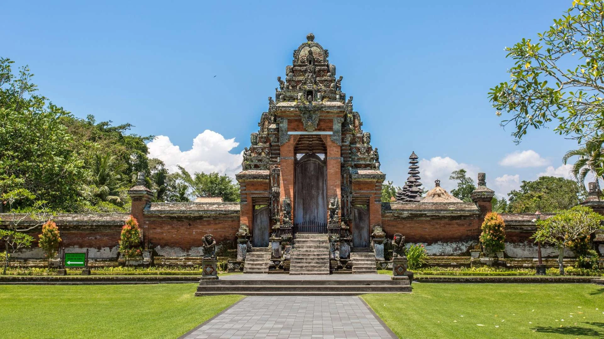 taman ayun temple
