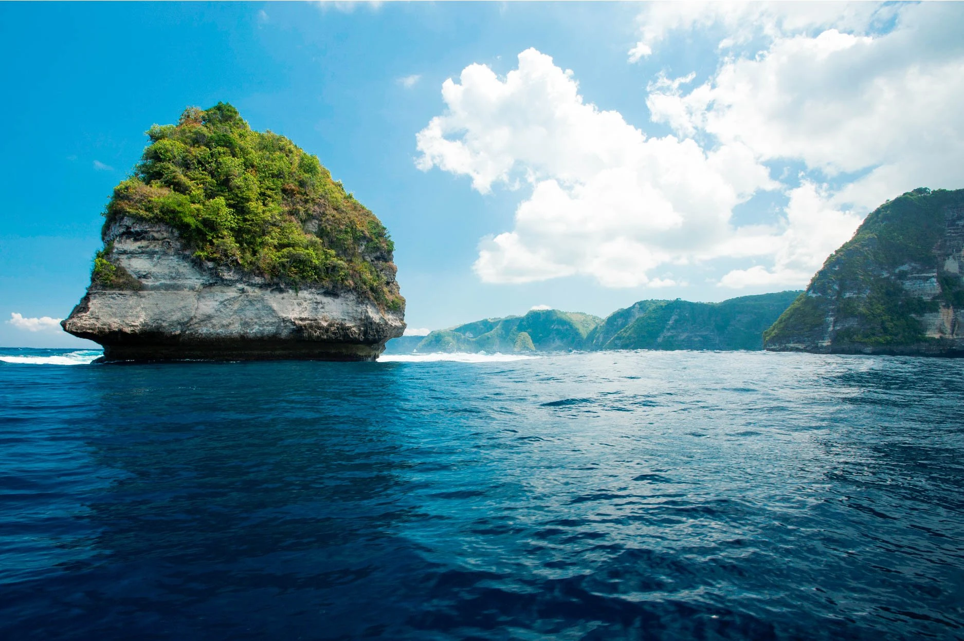 nusa penida crystal-clear water